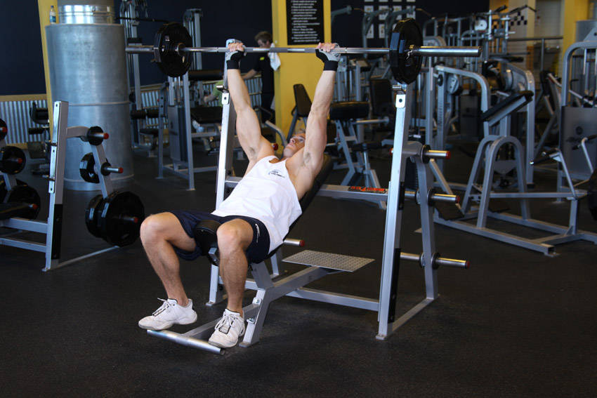 Incline Shoulder Raise (Barbell)