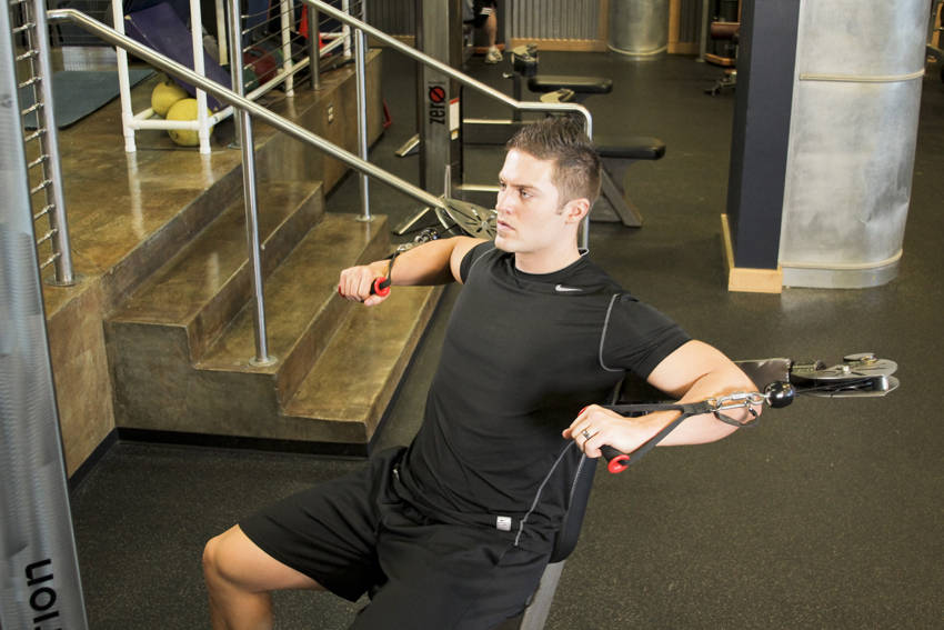 Chest Press (Cable)