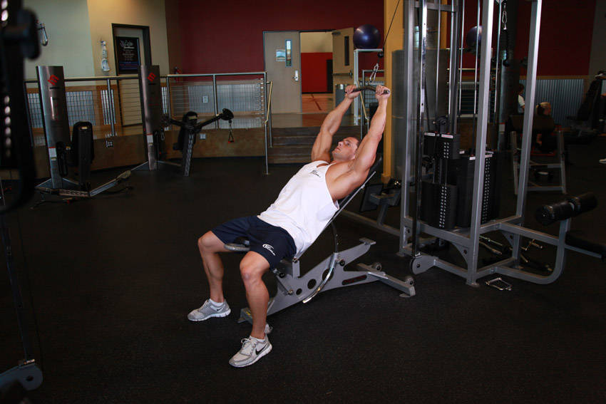 Incline Pushdown (Cable)