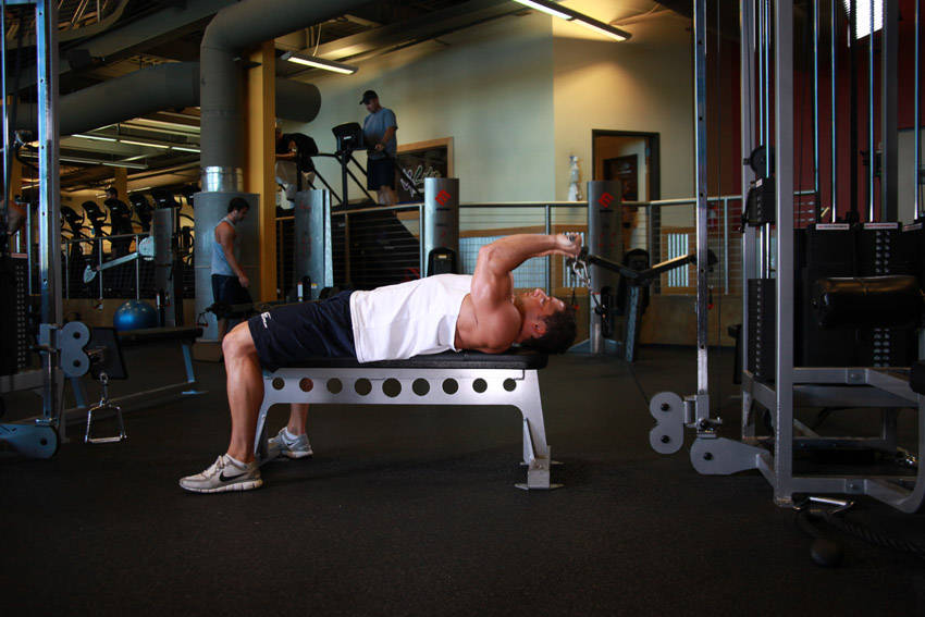 Lying Triceps Extension (Cable)