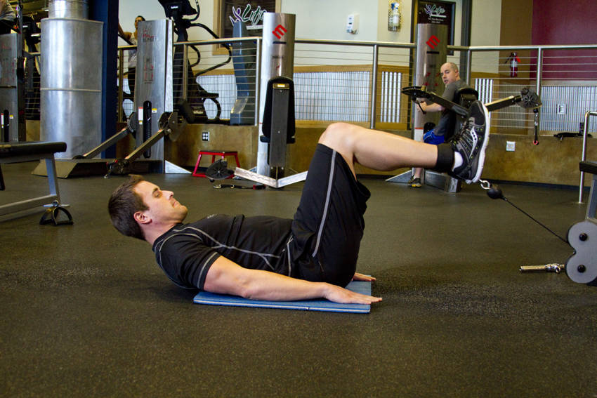 Reverse Crunch (Cable)