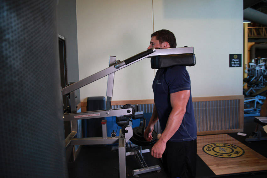 Shrug (Calf Raise Machine)