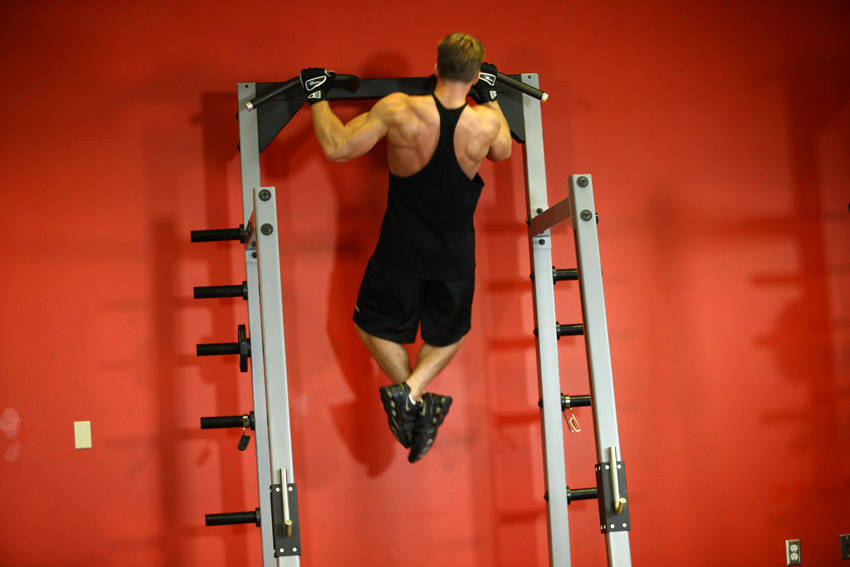 Side-To-Side Chin-Up