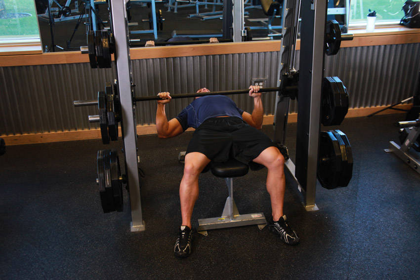 Bench Press (Smith Machine)