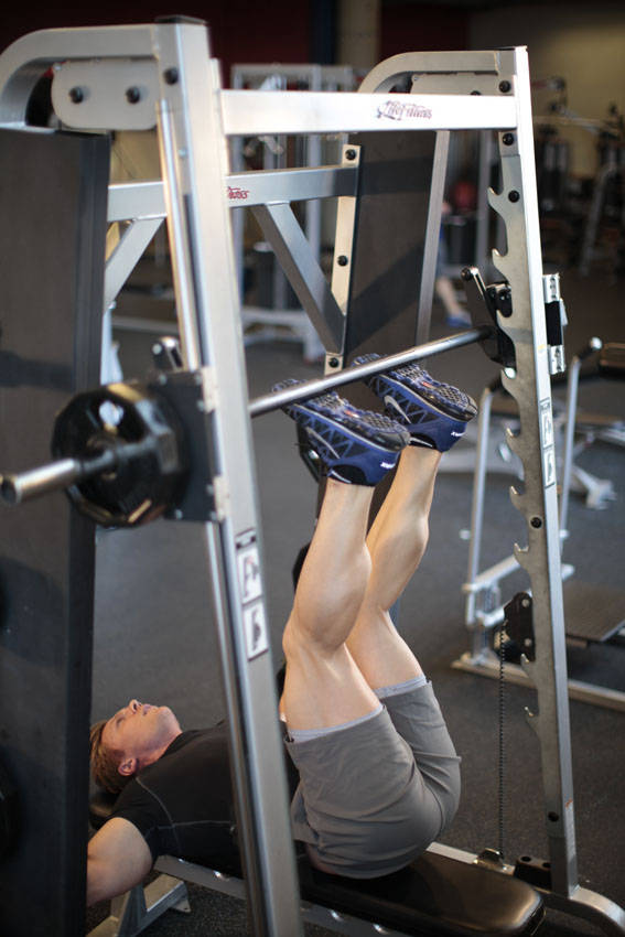Hip Raise (Smith Machine)