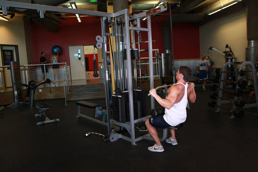 Vertical Traction (Machine)